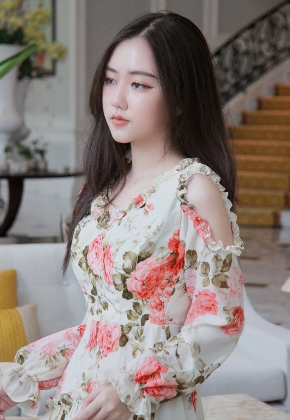 Vẻ đẹp sắc sảo của nữ sinh Việt 17 tuổi dự thi Miss Teen Universe 2022 - 2 Vẻ đẹp sắc sảo của nữ sinh Việt 17 tuổi dự thi Miss Teen Universe 2022 - 2