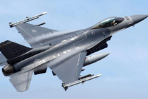 Phương Tây tìm cách cấp tiêm kích "chim ưng sát thủ" cho Ukraine