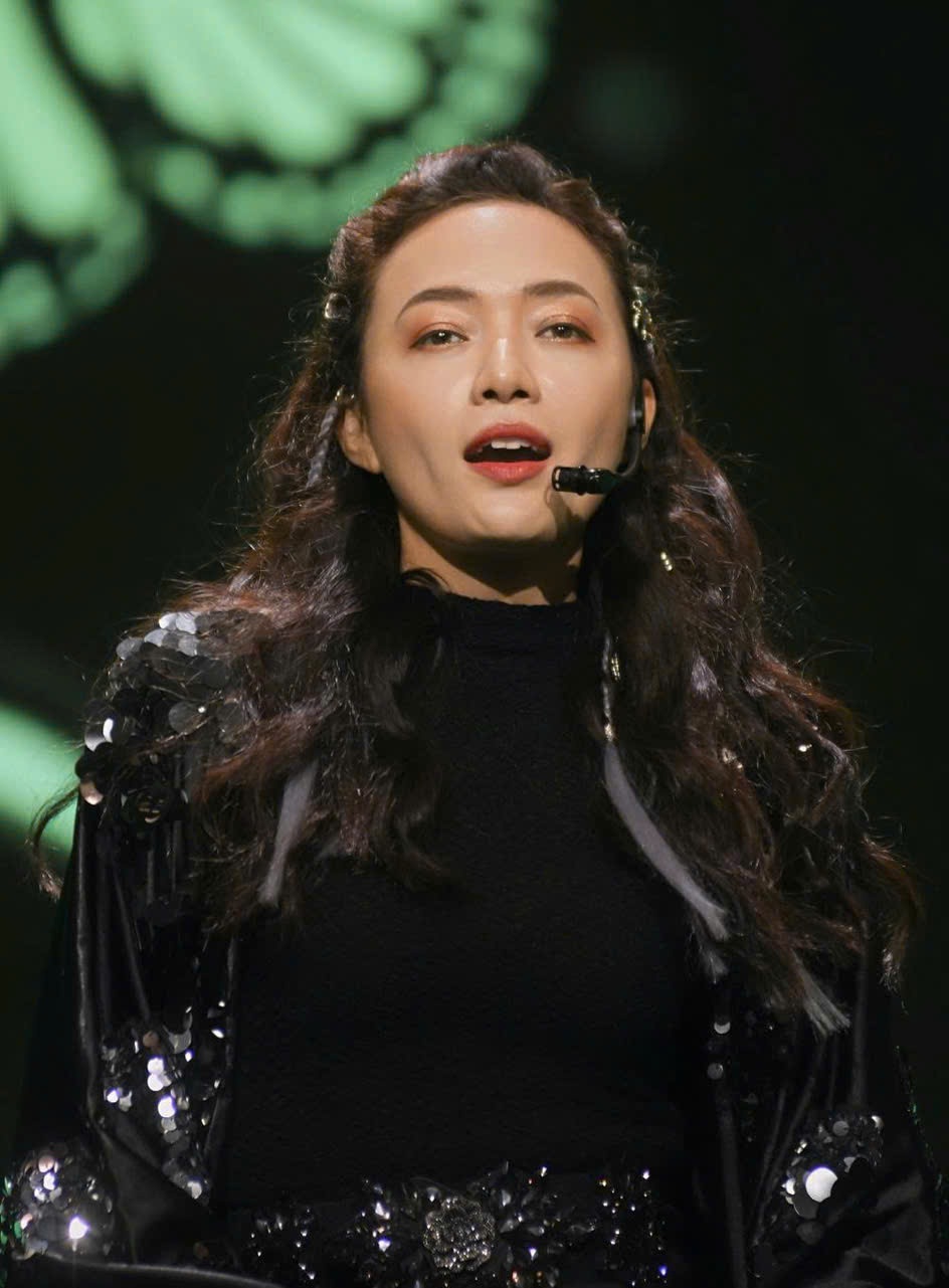 Tinna Tình phủ nhận tin đồn rời showbiz để lấy chồng, sinh con - 2