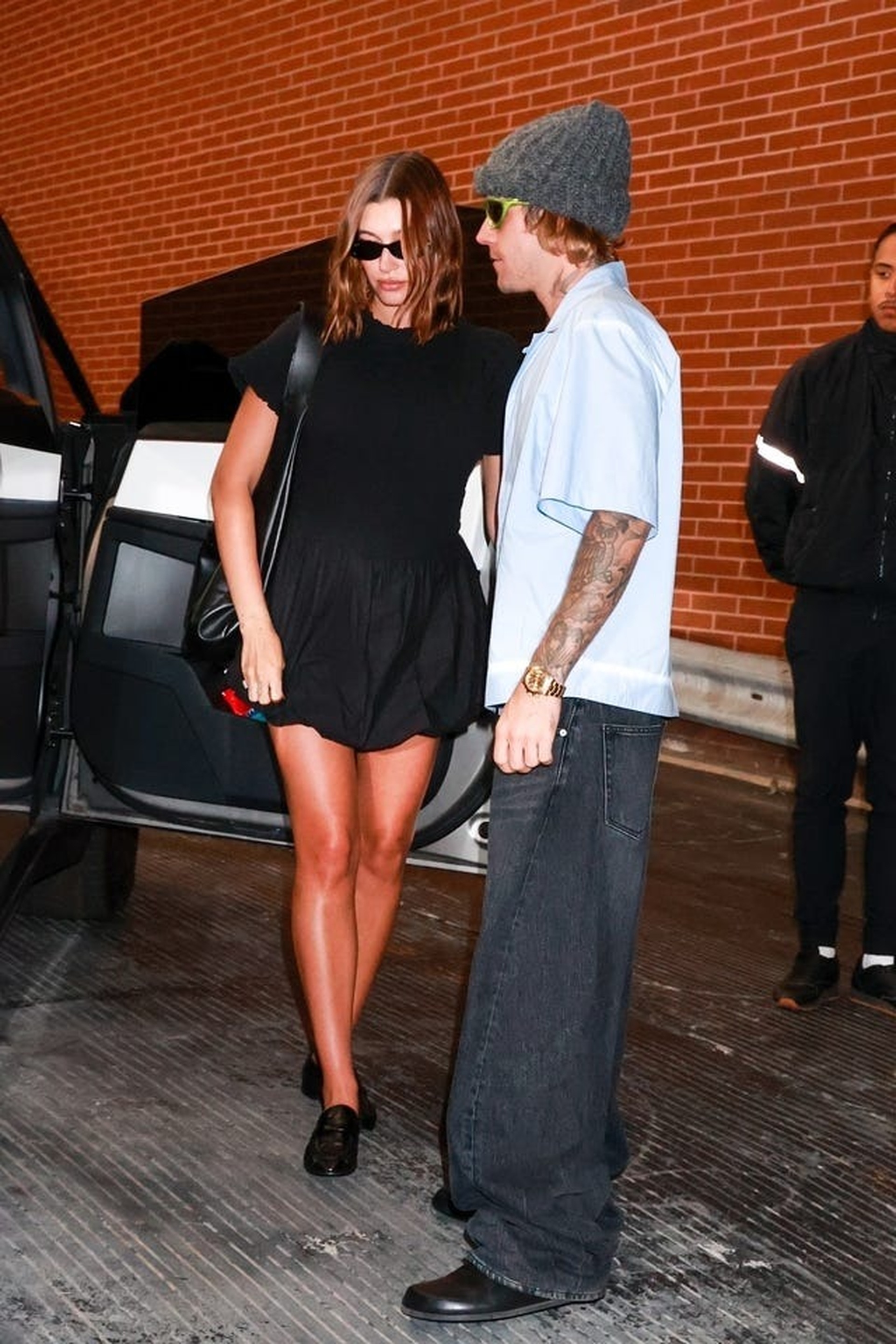 Thời trang bầu vừa sành điệu, vừa gợi cảm của Hailey Bieber - 5 Thời trang bầu vừa sành điệu, vừa gợi cảm của Hailey Bieber - 5