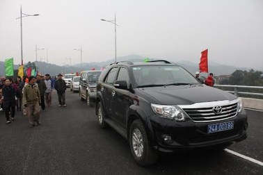 Thông xe công trình 300 tỷ đồng tách cầu đường bộ - đường sắt