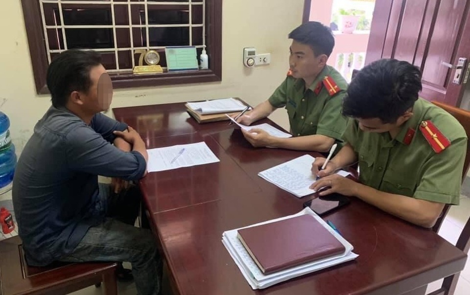 Nguyễn Văn Th. được Công an huyện Anh Sơn triệu tập làm rõ hành vi bình luận trên mạng xã hội.jpeg Nguyễn Văn Th. được Công an huyện Anh Sơn triệu tập làm rõ hành vi bình luận trên mạng xã hội.jpeg