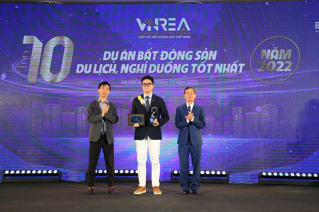 Sun Property được vinh danh Top 10 nhà phát triển bất động sản hàng đầu Việt Nam - 3 Sun Property được vinh danh Top 10 nhà phát triển bất động sản hàng đầu Việt Nam - 3