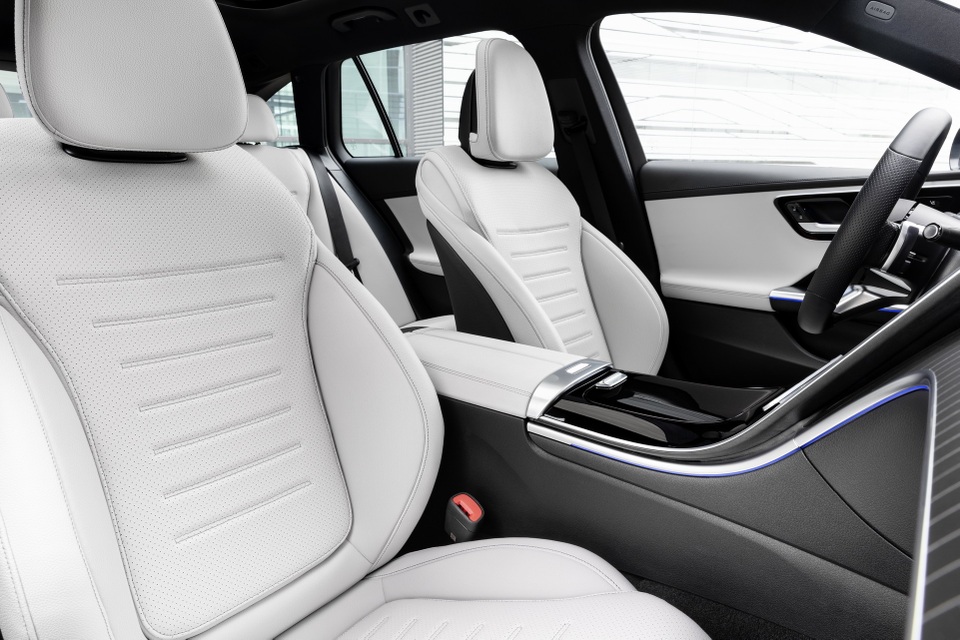Mercedes-Benz C-Class 2022 chính thức ra mắt, vẫn là S-Class thu nhỏ - 36 Mercedes-Benz C-Class 2022 chính thức ra mắt, vẫn là S-Class thu nhỏ - 36