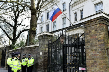 Anh hạn chế đi lại của các nhà ngoại giao Nga