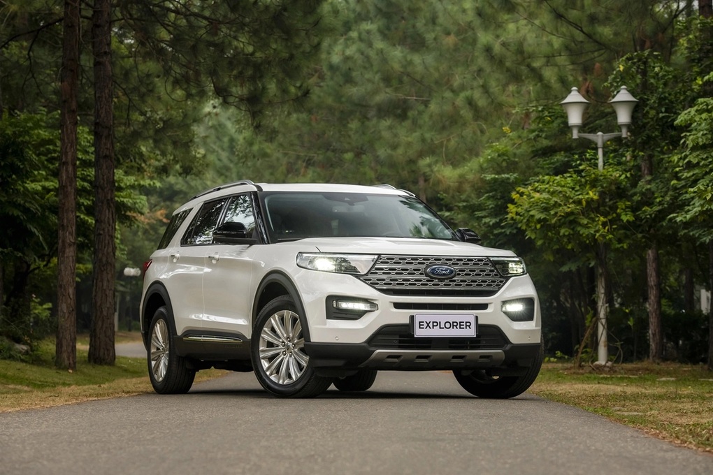 SUV gầm cao 7 chỗ đua ưu đãi, có mẫu giảm tới gần 300 triệu đồng - 5 SUV gầm cao 7 chỗ đua ưu đãi, có mẫu giảm tới gần 300 triệu đồng - 5