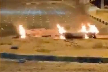 Kuwait và Bahrain dồn dập trúng hỏa lực, Iran cảnh báo cứng rắn