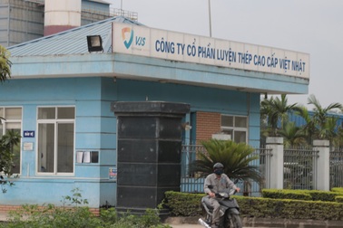 4 công nhân bị bỏng nặng trong vụ nổ lò nấu phôi thép