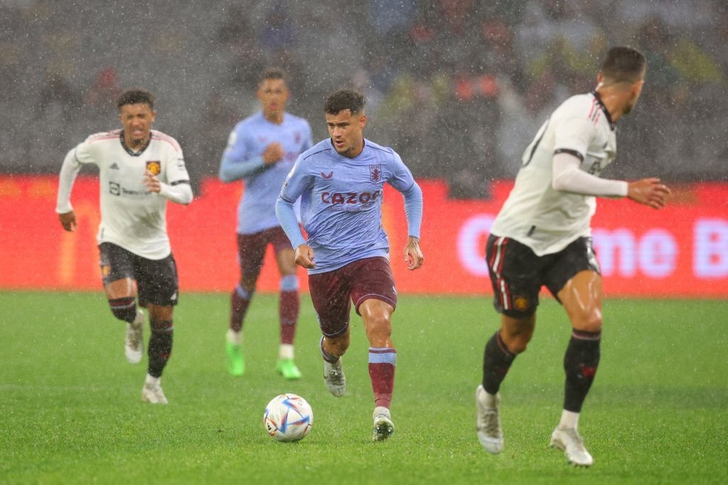 Man Utd tuột chiến thắng trước Aston Villa ở phút bù giờ - 4 Man Utd tuột chiến thắng trước Aston Villa ở phút bù giờ - 4