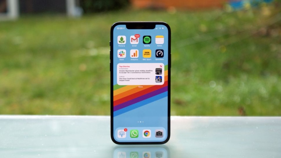 Bất chấp mức giá trên trời, iPhone 12 Pro Max vẫn được săn đón nhất ở VN - 2 Bất chấp mức giá trên trời, iPhone 12 Pro Max vẫn được săn đón nhất ở VN - 2