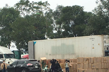 Tạm giữ hơn một triệu chiếc khẩu trang "xuất lậu"