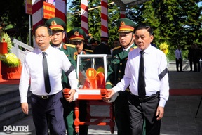 Những người con trở về với đất mẹ sau 40 năm nằm lại chiến trường Lào