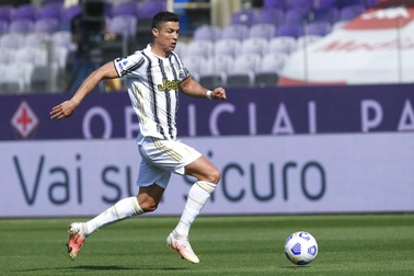 Ronaldo có nguy cơ bị cấm thi đấu vì bê bối của Juventus