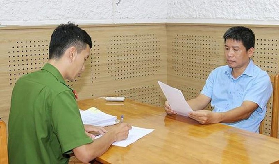 Khởi tố chủ xe du lịch vụ tai nạn khiến 15 người tử vong - 1 Khởi tố chủ xe du lịch vụ tai nạn khiến 15 người tử vong - 1