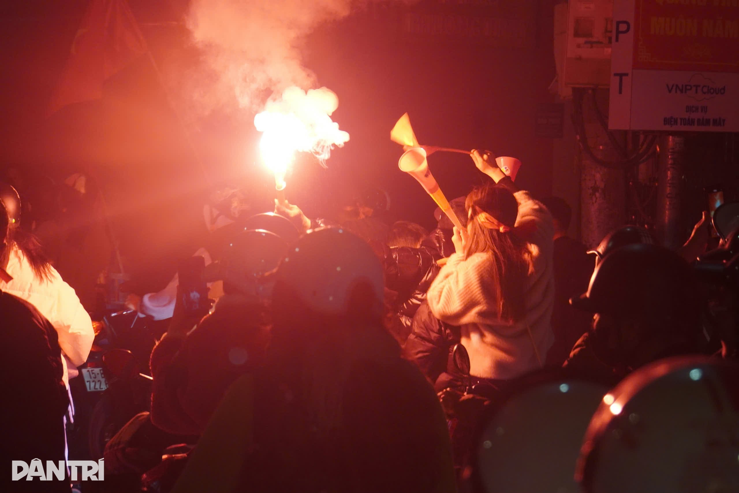 278b218725fe99a0c0ef.jpg 278b218725fe99a0c0ef.jpg