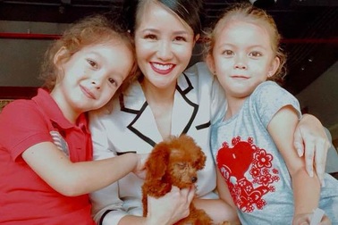 Cuộc sống của Diva Hồng Nhung sau khi ly hôn chồng Tây ra sao?