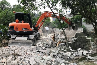 Ninh Bình: Chủ tịch xã nhiều tai tiếng bị “tố” có nhiều lô đất tái định cư bất thường!