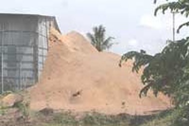 Bỏ tiền tỉ, rước hiểm hoạ