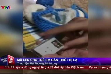 Phát hiện thiết bị lạ giấu trong mũ len Trung Quốc