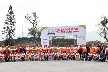 1400 golfer hào hứng chinh phục giải FLC Faros Golf Tournament 2018