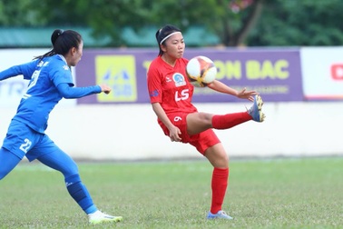 Đội TPHCM đến gần với ngôi vô địch giải bóng đá nữ vô địch quốc gia 2025