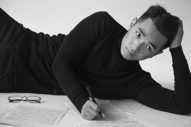 Phạm Hồng Phước “lột xác” phong trần sau ca khúc viết tặng em gái khuyết tật