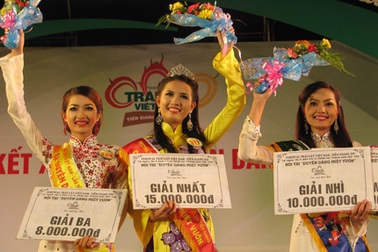 Người đẹp Tiền Giang đoạt giải “Duyên dáng miệt vườn”