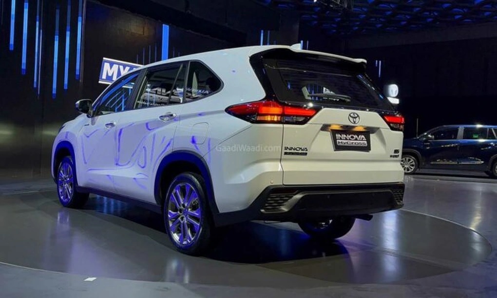 Toyota Innova 2023 có thể về Việt Nam trong quý III, thêm bản hybrid - 2 Toyota Innova 2023 có thể về Việt Nam trong quý III, thêm bản hybrid - 2