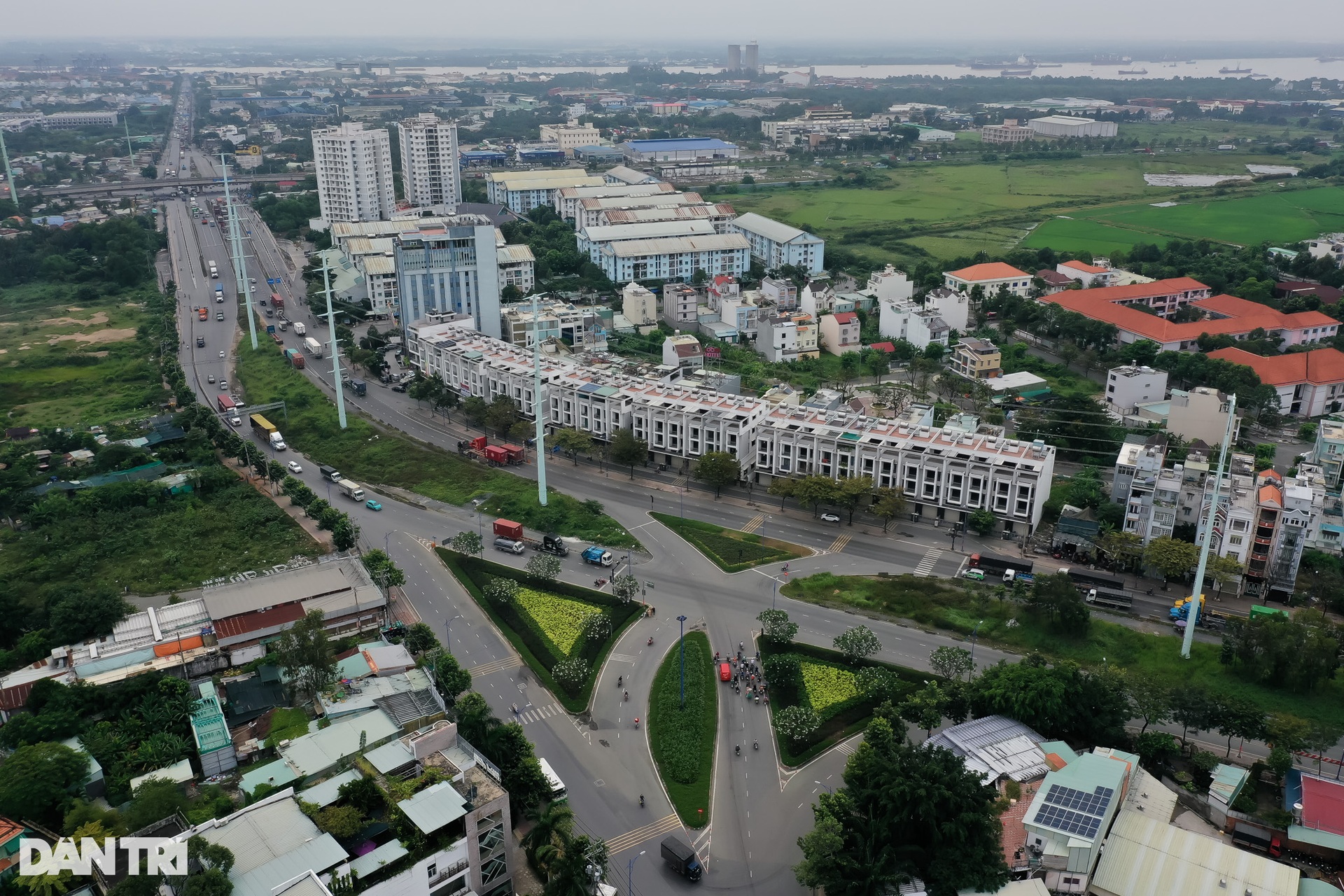 Con đường ở cửa ngõ phía Đông TPHCM sắp được chi 2.000 tỷ mở rộng - 12 Con đường ở cửa ngõ phía Đông TPHCM sắp được chi 2.000 tỷ mở rộng - 12