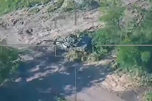 UAV "sát thủ không chiến" Nga lao thẳng mục tiêu, bắn cháy xe tăng Ukraine