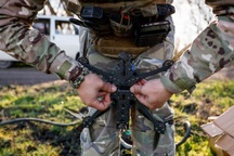 Ukraine nâng cấp dàn UAV "sát thủ thiết giáp"