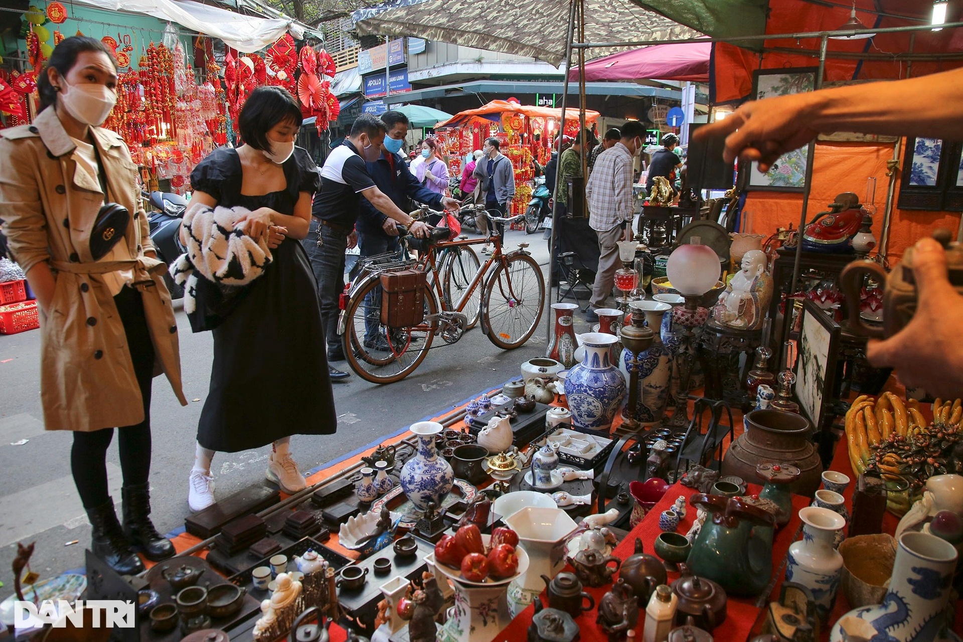 Chợ hoa Hàng Lược mang không khí Tết đặc trưng đất Hà Thành - 6 Chợ hoa Hàng Lược mang không khí Tết đặc trưng đất Hà Thành - 6