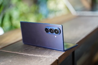 Đánh giá Samsung Galaxy Z Fold7: Mỏng nhẹ, đa nhiệm nhưng có đánh đổi - 7