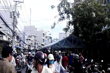 Khu vực căn nhà xảy ra vụ cháy, gây hậu quả kinh hoàng.