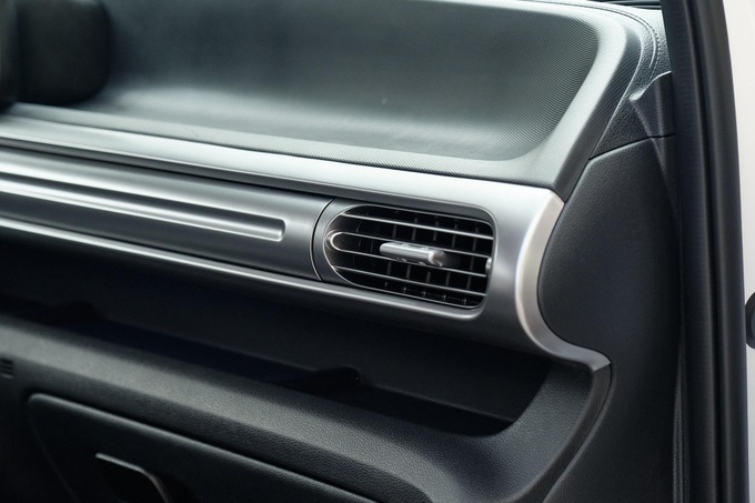 Đánh giá Hyundai Stargazer 2023: lựa chọn xe gia đình đáng cân nhắc - 12 Đánh giá Hyundai Stargazer 2023: lựa chọn xe gia đình đáng cân nhắc - 12