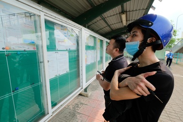 Công nhân miễn cưỡng ký đơn... tự nguyện nghỉ việc gắn bó từ thuở đôi mươi