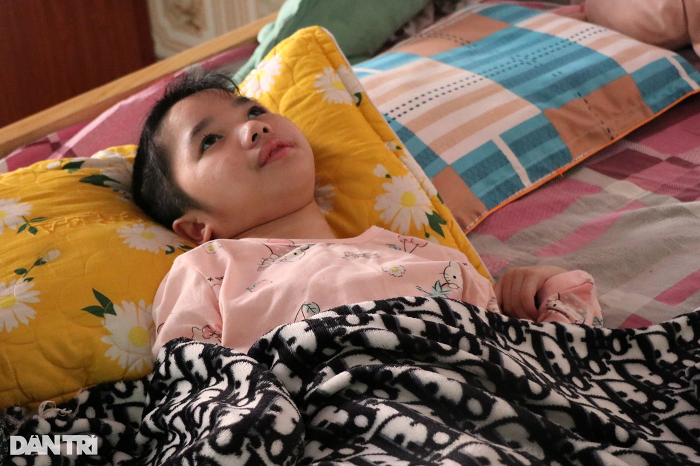 Ám ảnh tiếng hét chói tai của 2 cháu bé trong căn nhà bị gán nợ - 6 Ám ảnh tiếng hét chói tai của 2 cháu bé trong căn nhà bị gán nợ - 6