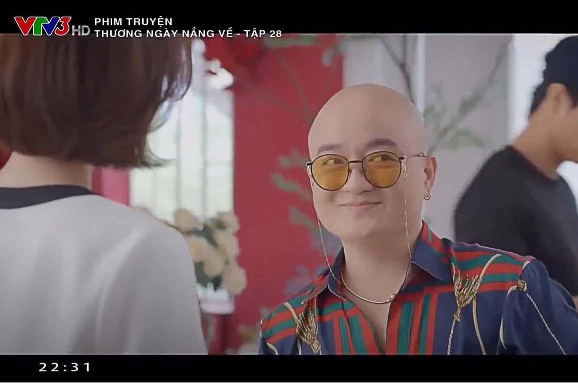 NTK Cao Minh Tiến ngượng ngùng đóng vai mê trai trong Thương ngày nắng về - 2 NTK Cao Minh Tiến ngượng ngùng đóng vai mê trai trong Thương ngày nắng về - 2