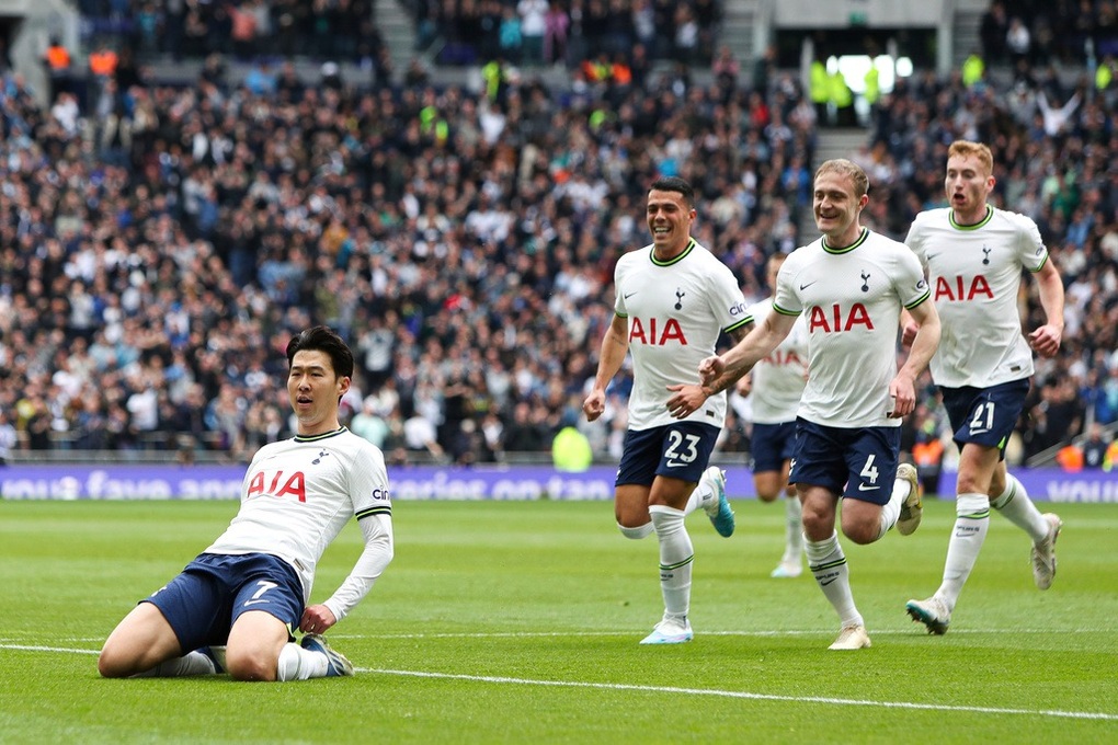 Son Heung Min ghi dấu mốc lịch sử ở Premier League - 2 Son Heung Min ghi dấu mốc lịch sử ở Premier League - 2