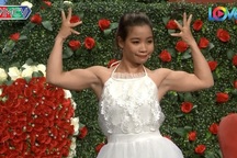 Cô gái gây “sốc” tại show hẹn hò với màn biểu diễn khoe cơ bắp