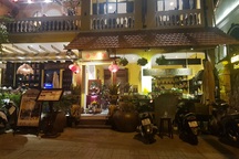 Hàng quán ở TPHCM sau lệnh dừng hoạt động: Nơi đóng cửa, chỗ thờ ơ