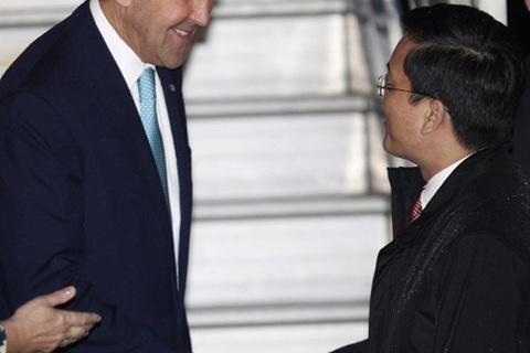 Ngoại trưởng Mỹ John Kerry tới Hà Nội