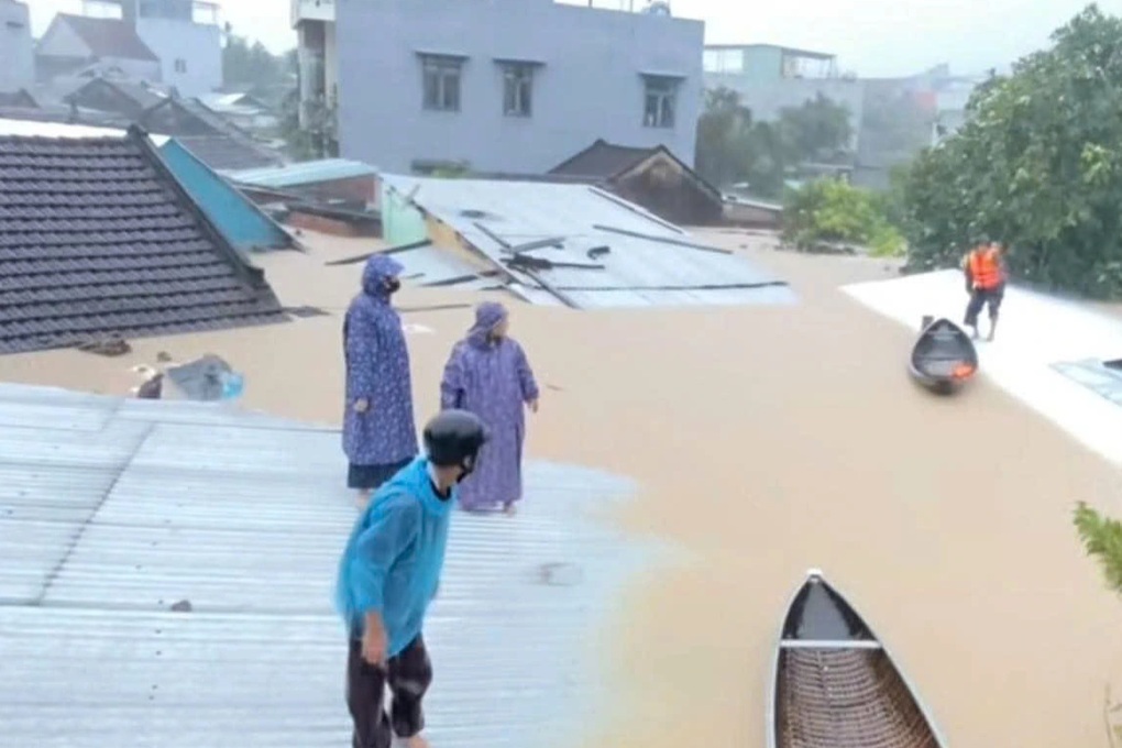 Thủy điện Sông Ba Hạ đang xả lũ mức 14.000m3/s - 2