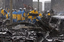 Số nạn nhân động đất ở Nhật gia tăng, hàng trăm người vẫn mất tích