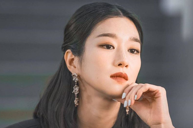 Mỹ nhân xứ Hàn bị tẩy chay, phải đền bù vì bê bối thao túng bạn trai