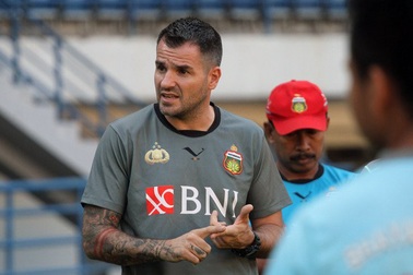 Đau đầu vì HLV “bỏ trốn”, đội tuyển Indonesia tính mời HLV mới