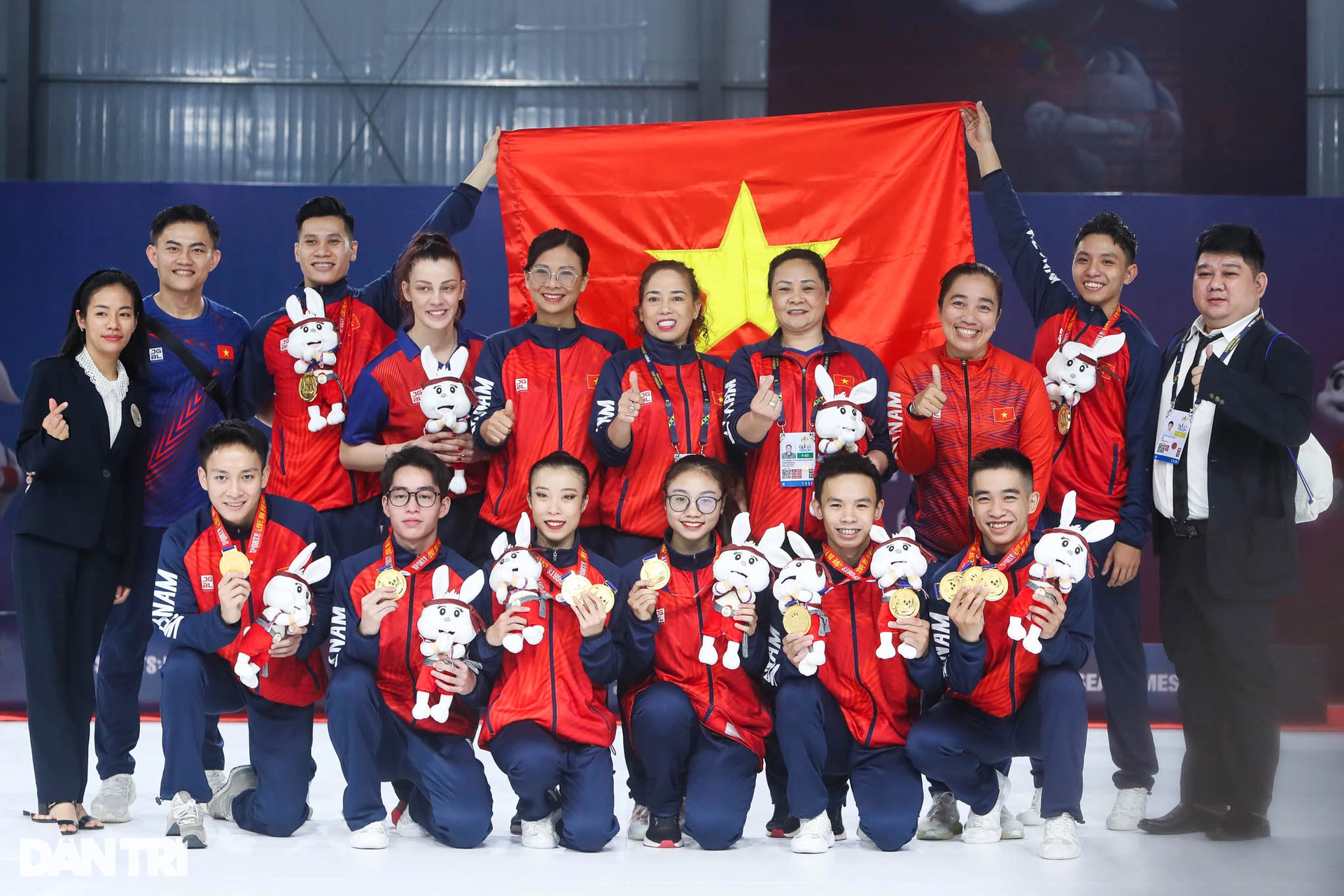 Ngắm các VĐV Aerobic trẻ đẹp giành trọn 5 HCV SEA Games cho Việt Nam - 14 Ngắm các VĐV Aerobic trẻ đẹp giành trọn 5 HCV SEA Games cho Việt Nam - 14