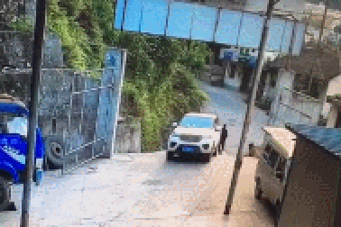 Một vụ tai nạn nghiêm trọng vì quên cài phanh tay khi đậu xe