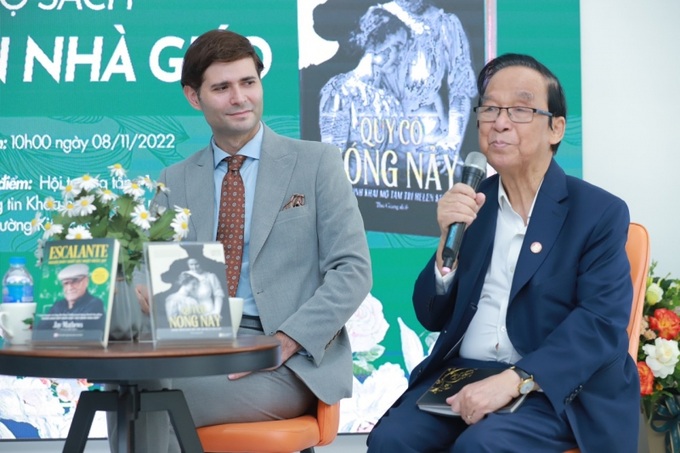 GS, TS, Nhà giáo Nhân dân Nguyễn Lân Dũng phát biểu tại sự kiện
