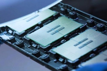 AI sắp "ngốn" tới 400 GB RAM mỗi chip
